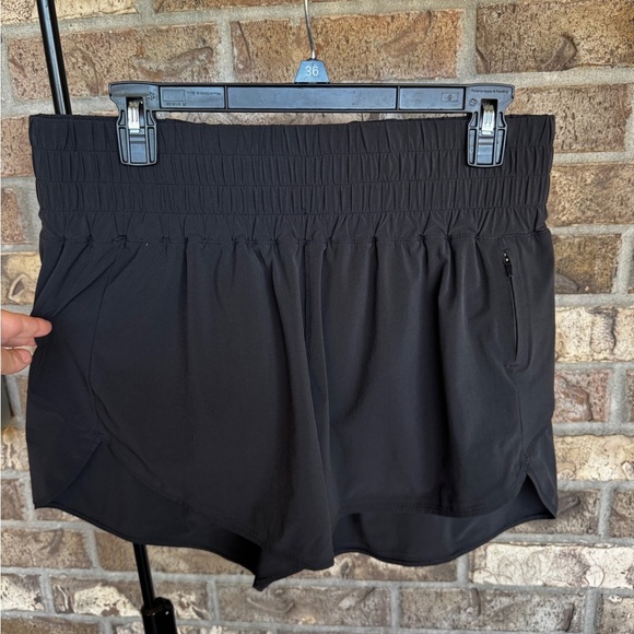 Outdoor Voices Black Women's Athletic Shorts 4 inch - Picture 5 of 12